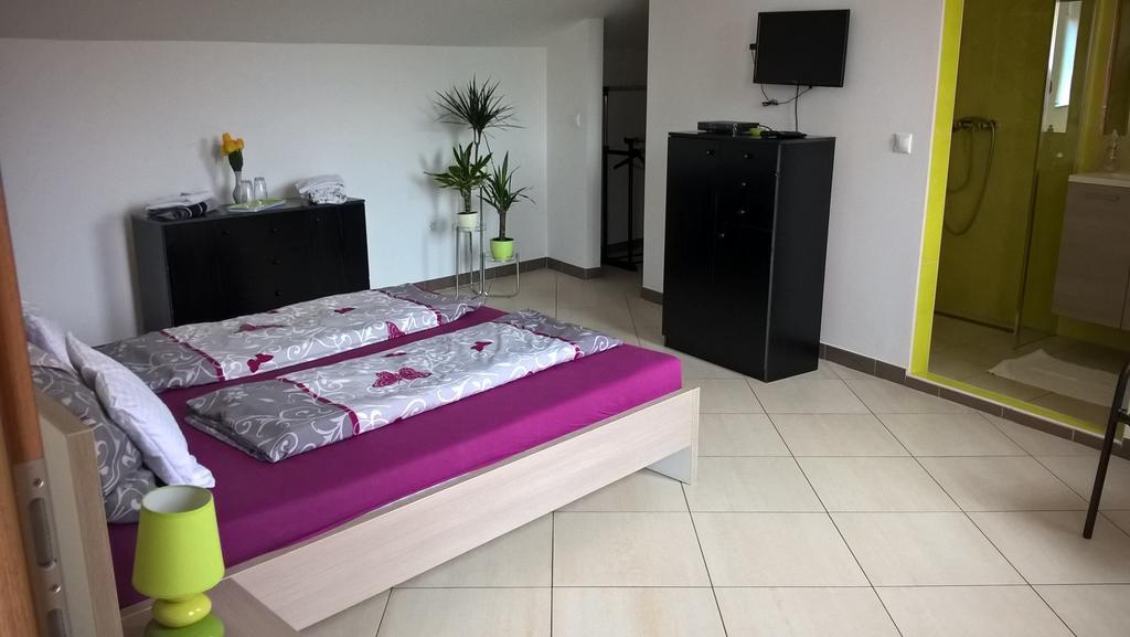 Kazinczy Apartment Κεσκεμέτ Δωμάτιο φωτογραφία